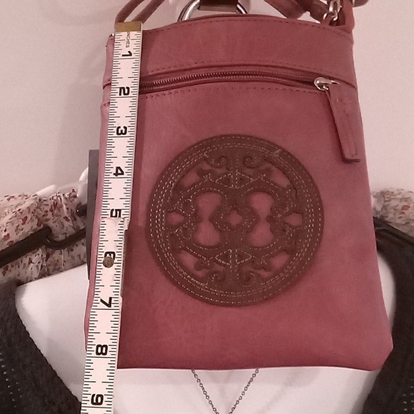 Dusty Rose Colored Vegan Leather Crossbody New - Picture 11 of 13